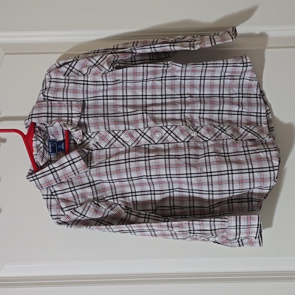 Old Navy long sleeve shirt